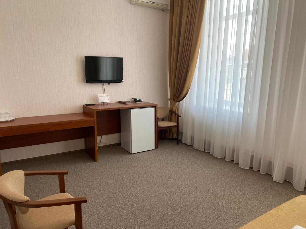 Alexandrovskiy Hotel นิโกลาเยฟ ภายนอก รูปภาพ