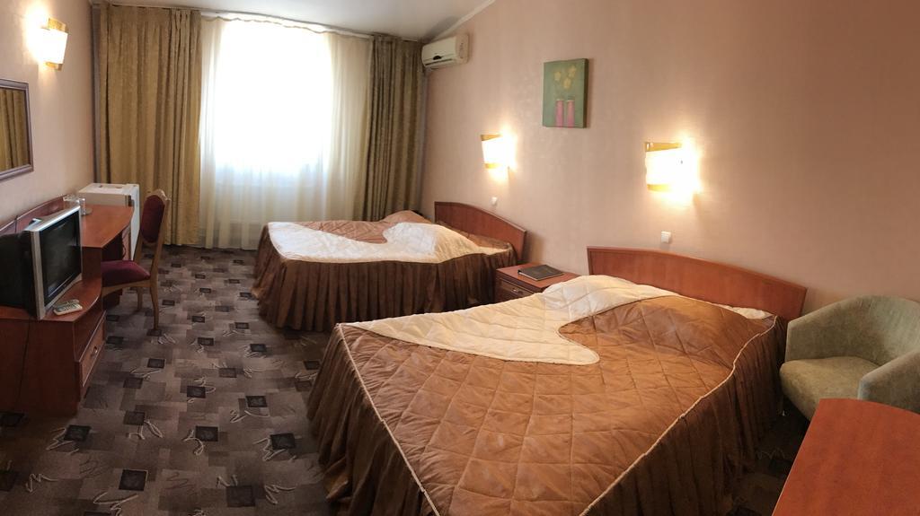 Alexandrovskiy Hotel นิโกลาเยฟ ภายนอก รูปภาพ